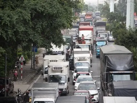 Hà Nội thí điểm cấm ô tô trên 10 tấn đi vào 3 tuyến đường