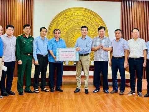 TP Hải Phòng trao 40 tỉ đồng hỗ trợ tỉnh Đắk Lắk khắc phục hậu quả mưa lũ