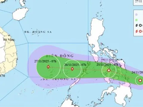 Biển Đông sắp đón bão số 15, hướng về đất liền Nam Trung Bộ
