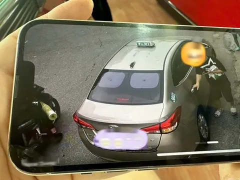 Bất ngờ bị nhóm người lạ yêu cầu tới khách sạn để "làm việc kín"