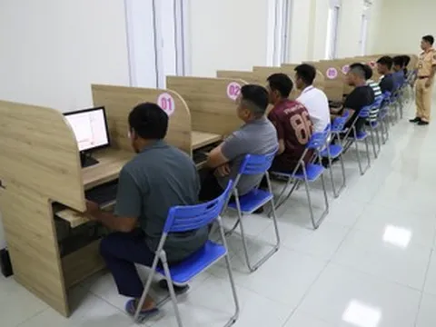 Bộ Công an đề xuất bỏ bài thi mô phỏng trong sát hạch giấy phép lái xe
