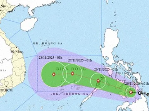 Tin mới nhất về áp thấp nhiệt đới sắp vào Biển Đông, có thể thành bão số 15