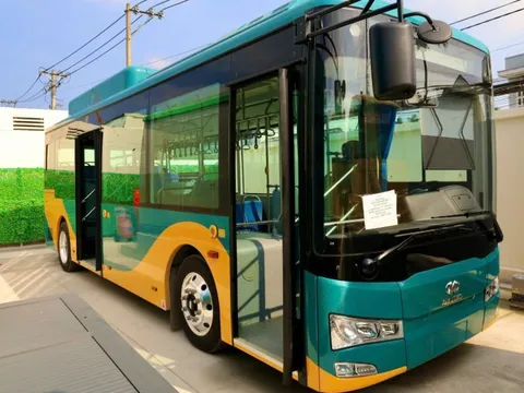 Thu hơn 22 tỉ đồng mỗi năm khi lắp trụ sạc ở 19 bến xe buýt tại TPHCM