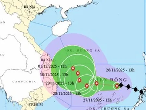 Bão số 15 Koto bắt đầu di chuyển chậm, sẽ tồn tại trên biển gần 6 ngày