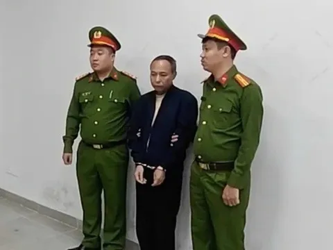 Khởi tố nguyên Phó Viện trưởng nhận tiền để "chạy" bệnh án tâm thần cho kẻ buôn ma túy