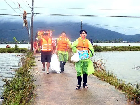 Nghĩa đồng bào - Kỳ 2: 'Tuổi nhỏ làm việc nhỏ', chung sức giúp đồng bào