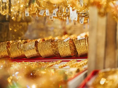 Vì sao giá vàng bất ngờ bật tăng?