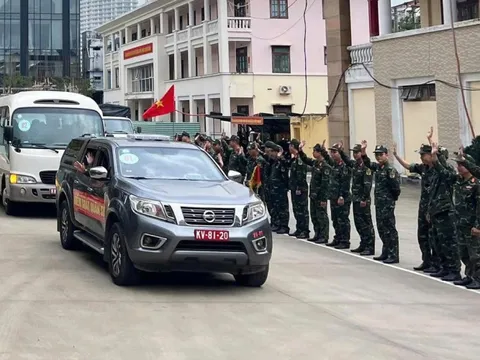 Bộ đội từ Đà Nẵng vào vùng lũ thực hiện 'Chiến dịch Quang Trung', xong nhà cho dân trước 20-1-2026