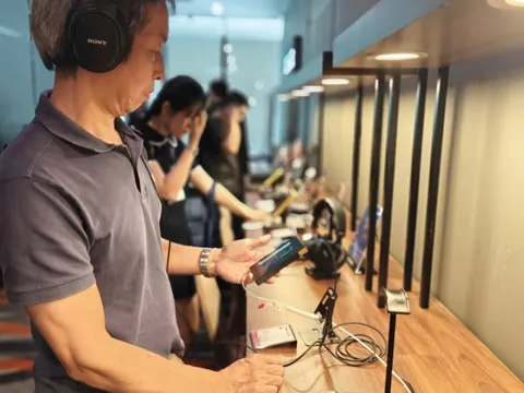 Khi người Việt sẵn sàng chi đậm cho smartphone: Một cuộc chơi lifestyle mới?