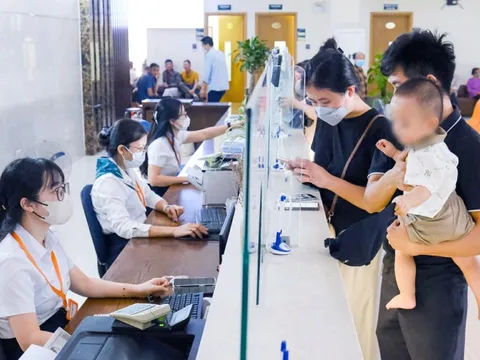 Miễn viện phí cơ bản toàn dân ra sao?