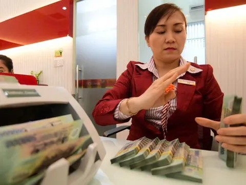 Tin tức sáng 3-12: Lãi suất liên ngân hàng qua đêm lên 7%