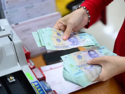 22 ngân hàng tăng lãi suất huy động trong tháng 11