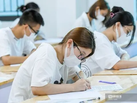 Học sinh lo lắng vì nhiều trường đại học bỏ tổ hợp xét tuyển truyền thống