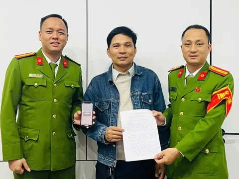 Một người dân ở Quảng Trị vừa chuyển trả số tiền lớn chuyển nhầm vào tài khoản