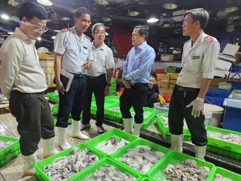 98% mẫu thực phẩm từ 6 tỉnh đưa vào TP.HCM đạt chuẩn an toàn?