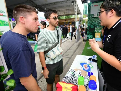 Du lịch TP.HCM bắt tay Grab thúc đẩy chuyển đổi số, dịch vụ thông minh