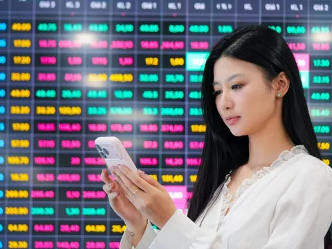 Tiền ngoại xuất hiện cuối năm 2025: Có đủ để bớt 'căng' thanh khoản nền kinh tế?