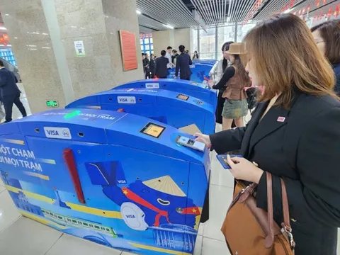 Đường sắt Cát Linh - Hà Đông chính thức dùng hệ thống kiểm soát vé tự động