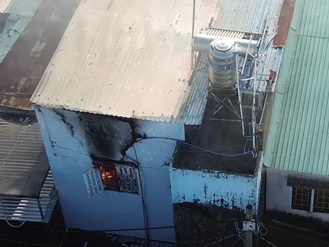 Cháy căn nhà trong hẻm ở phường Hiệp Bình, TP.HCM, một người mắc kẹt tử vong