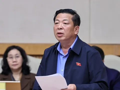 Họp Chính phủ thường kỳ: Bộ trưởng Xây dựng báo cáo về nhà ở xã hội, khắc phục đường sạt lở