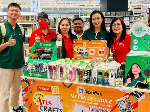 Đang có lãi, doanh nghiệp Việt vẫn 'bán mình'