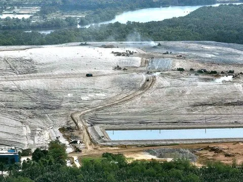 Bãi rác Đa Phước sẵn sàng tiếp nhận rác TP ngoài giờ khi được yêu cầu