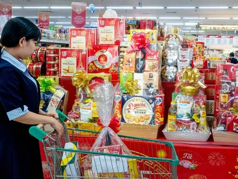 SATRA tung giỏ quà Tết Bính Ngọ 2026: Đa dạng, linh hoạt theo yêu cầu khách hàng