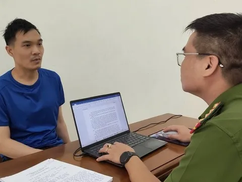 Bắt đối tượng tháo biển số xe máy để đi cướp tiệm vàng