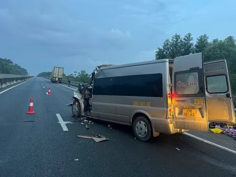 Cục CSGT nêu nguyên nhân ban đầu vụ tai nạn trên cao tốc khiến gia đình đi đám cưới gặp nạn