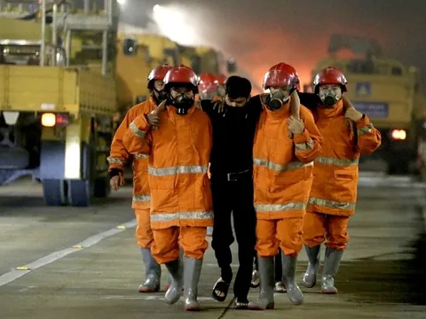 Cấm xe qua hầm sông Sài Gòn từ 23h ngày 19-12 đến 4h ngày 20-12