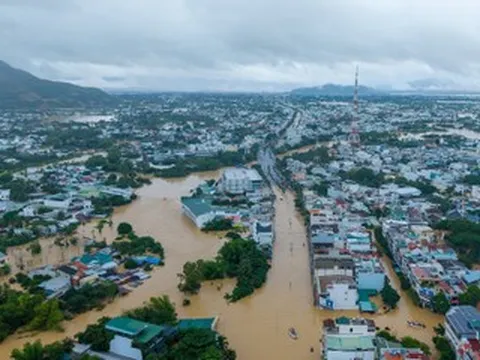 Rà soát toàn bộ quy trình vận hành hồ chứa thủy lợi sau mưa lũ cực đoan