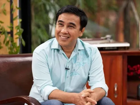 VIDEO: MC Quyền Linh livestream, lên tiếng về tin đồn ác ý