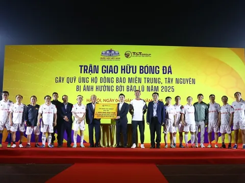 FC Đại biểu Quốc hội giao hữu cùng FC T&T Group, quyên góp hơn 1 tỷ đồng ủng hộ đồng bào vùng lũ