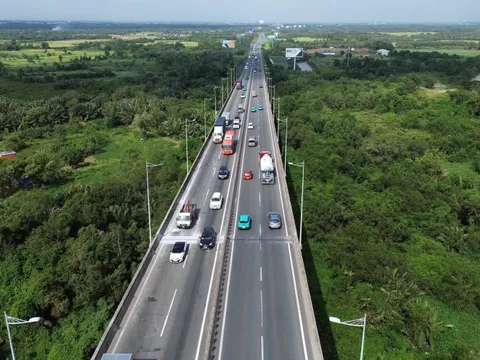 Dự án mở rộng cao tốc phía đông TPHCM có nguy cơ chậm tiến độ