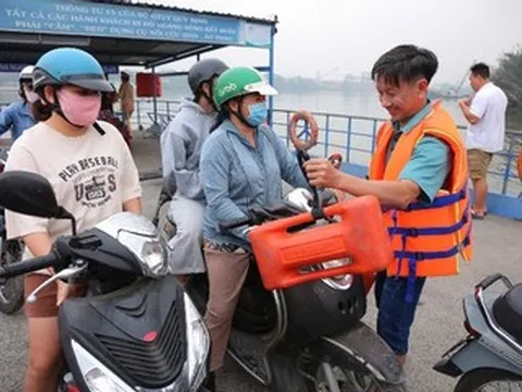 Phà Bình Quới hoạt động lại, người dân thoát cảnh đi vòng cả chục km