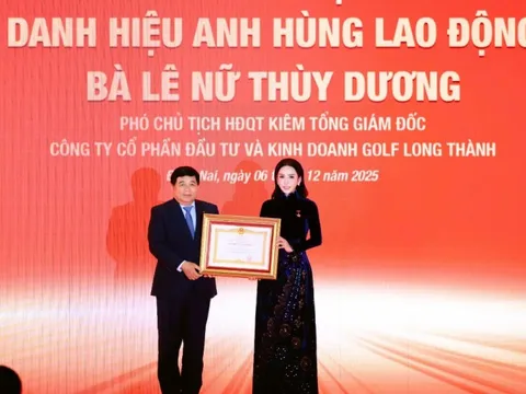 Phó chủ tịch Tập đoàn KN Holdings Lê Nữ Thùy Dương được phong tặng danh hiệu Anh hùng Lao động
