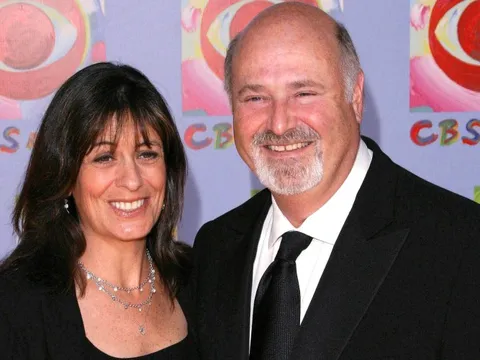 Đạo diễn "When Harry Met Sally" và vợ nghi bị đâm chết