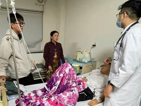 Số ca ngộ độc nghi do ăn bánh mì ở Phan Thiết tăng lên 80 người