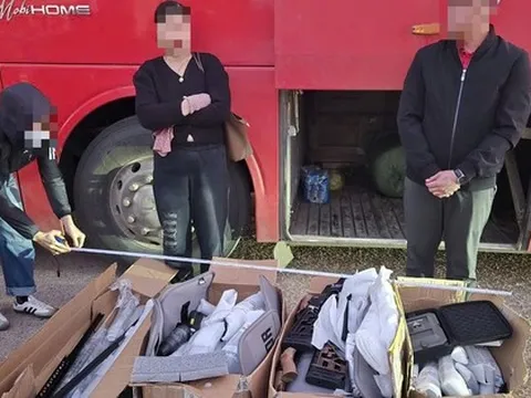 Phá đường dây vận chuyển linh kiện lắp ráp súng xuyên biên giới