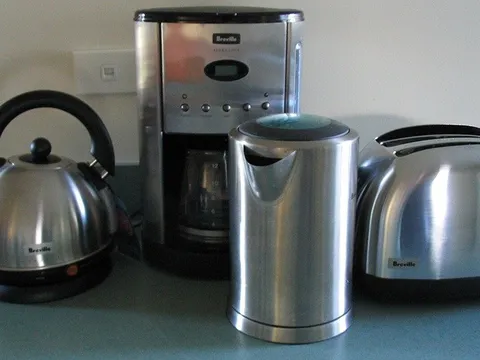 Nồi chiên không dầu, máy sấy tóc... thải ra hàng nghìn tỉ hạt siêu mịn