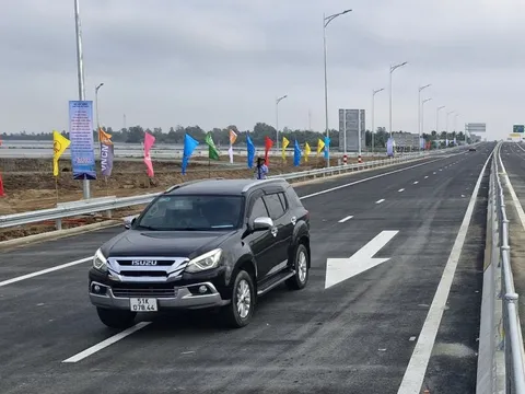 Lùi ngày xe chạy trên cao tốc Cần Thơ - Hậu Giang: Sáng 22-12 mới bắt đầu