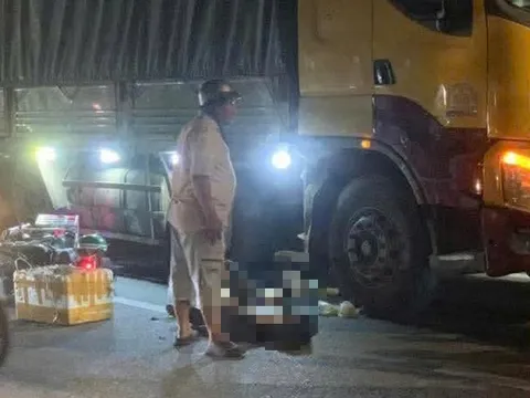 Tai nạn nghiêm trọng khiến 2 thiếu niên ở TPHCM tử vong