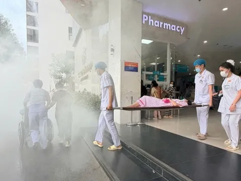 Bệnh viện Hùng Vương diễn tập chữa cháy tại khu vực có nhiều sản phụ