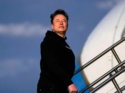 Tài sản ông Elon Musk vượt 740 tỉ USD