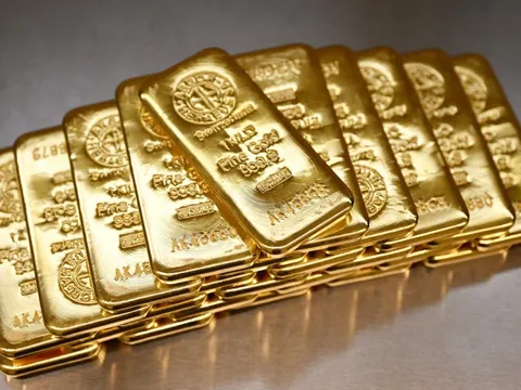 Giá vàng thế giới đạt kỷ lục 4.383 USD/ounce