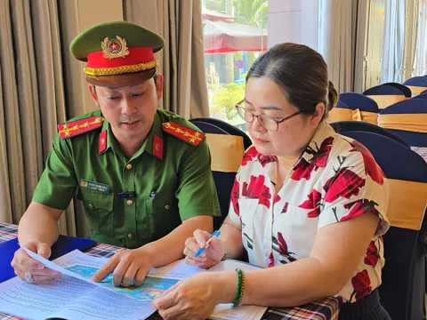 Phải bỏ nhà ra quán cà phê 'lánh nạn' vì karaoke, mong cơ quan chức năng xử lý đến nơi đến chốn