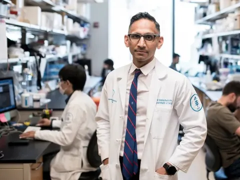 Cuộc chiến trường kỳ chống ung thư - Kỳ 8: Lợi ích và thách thức của vắc xin ung thư