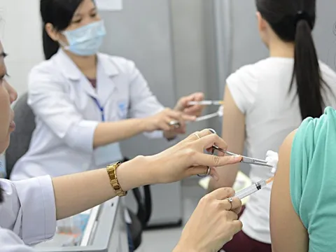 Nên tiêm ngừa sởi cho phụ nữ ở tuổi sinh sản chưa miễn dịch