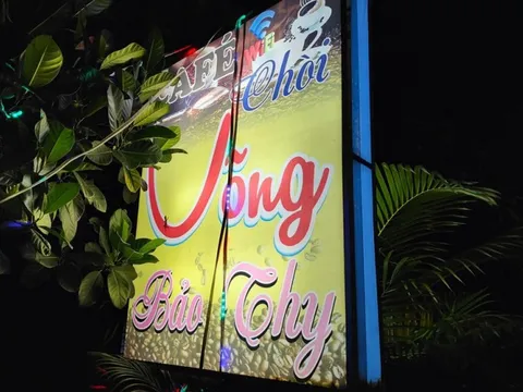 Phát hiện 3 nữ nhân viên bán dâm cho 2 khách nam tại quán cà phê chòi