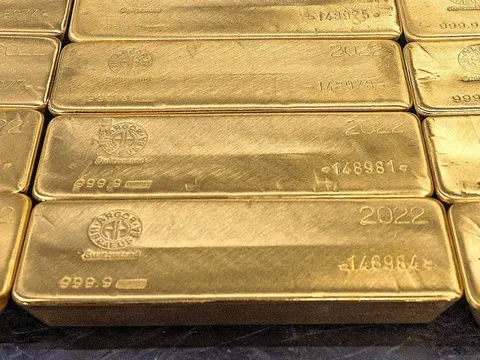 Giá vàng và giá bạc thế giới lập kỷ lục, chứng khoán Mỹ tăng điểm trước lễ Giáng sinh